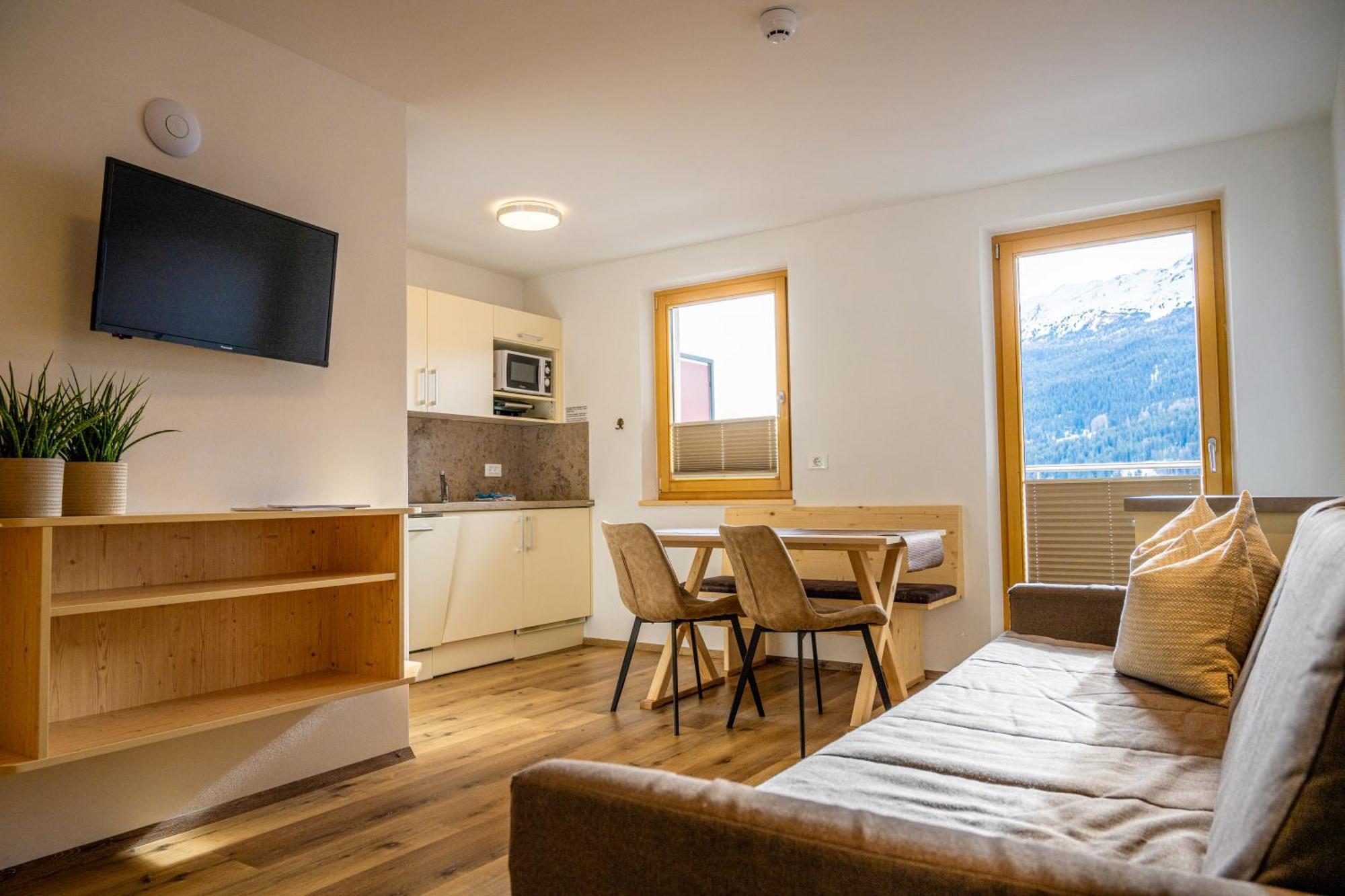 Residence Montana Resia Exteriér fotografie